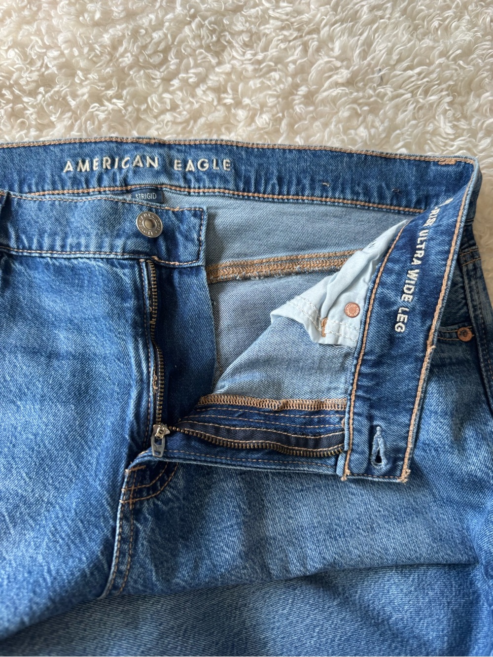 American Eagle AE Strigid Low-Rise Ultra Wide-Leg Jeans Size 10 - Picture 12 of 15